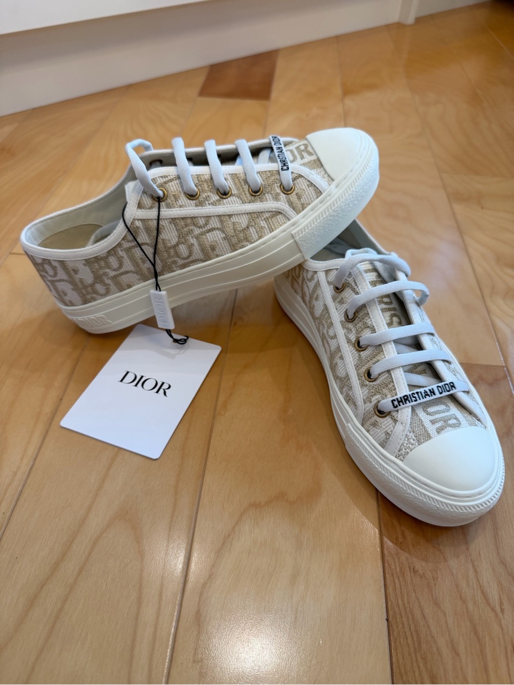 NEW Dior Canvas Gold Oblique sneaker - Picture 3 of 6
